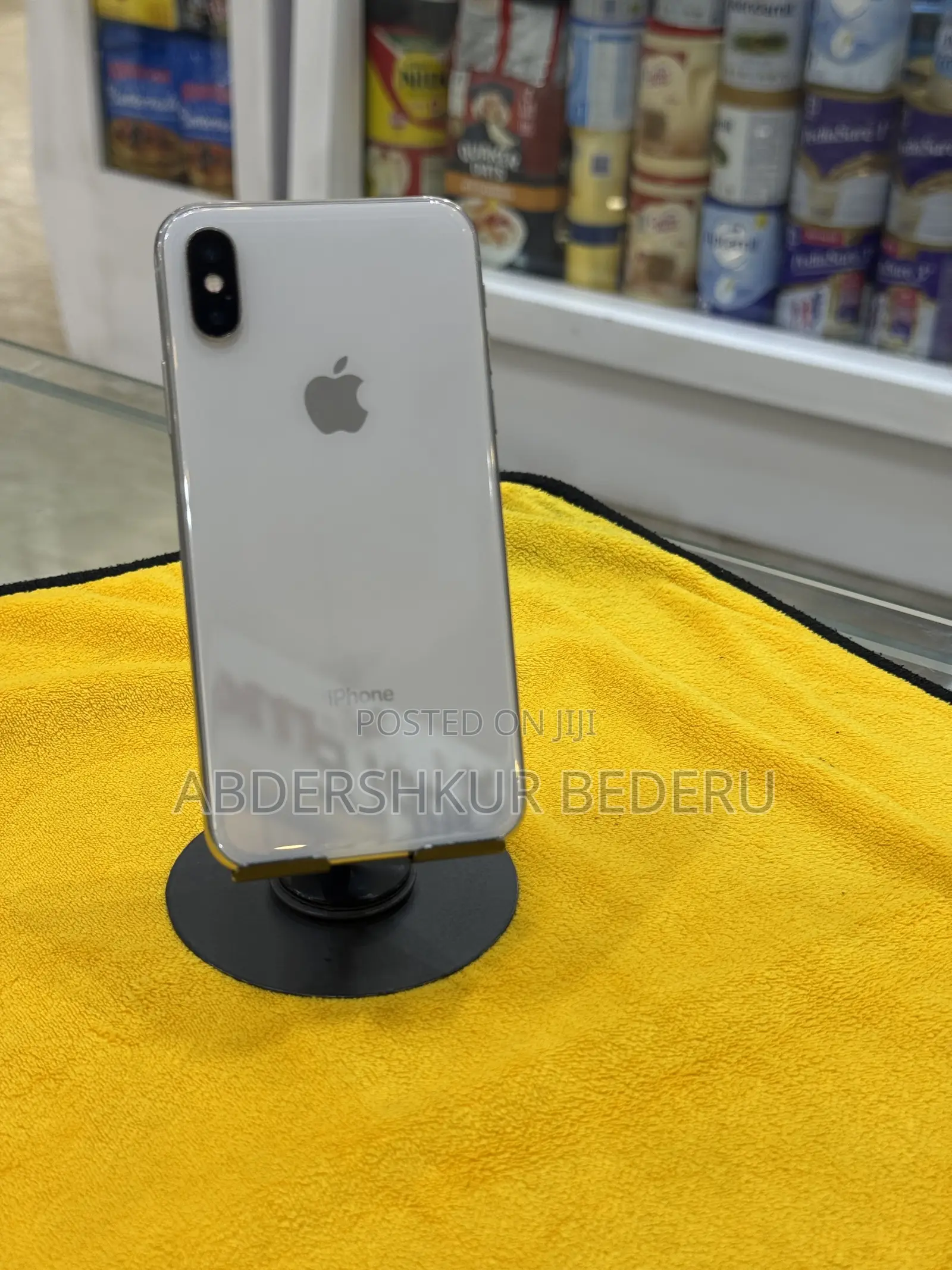 Apple iPhone X 64 GB White