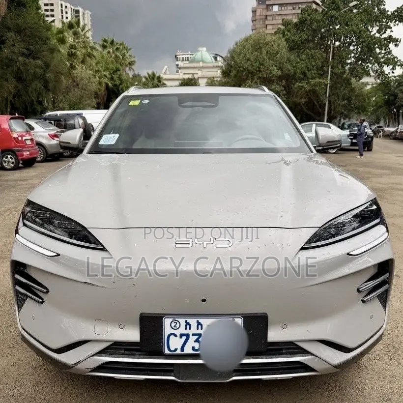 BYD Song Plus 2025 White