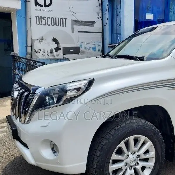 Toyota Land Cruiser 2014 White