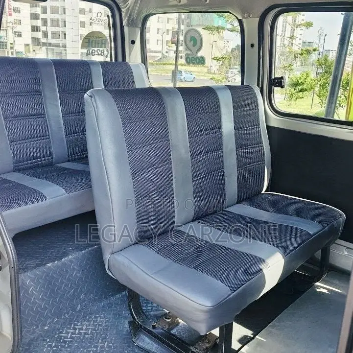 Suzuki APV Pan Vanel 2024 Silver