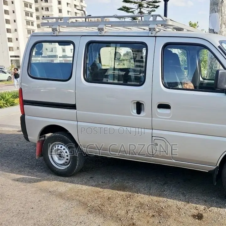 Suzuki APV Pan Vanel 2024 Silver