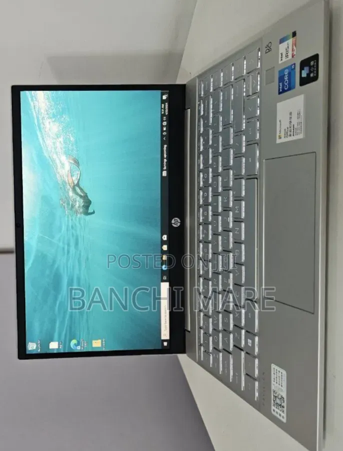 New Laptop HP Pavilion 13 8GB Intel Core i5 SSD 512GB
