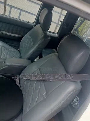 Toyota Hilux 1994 White