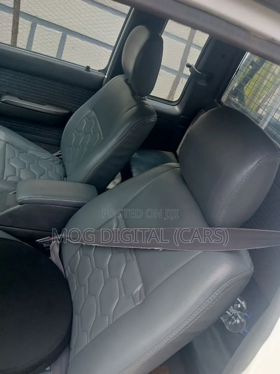Toyota Hilux 1994 White