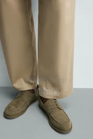 Casual Leather Deck Shoes From Zara