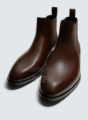 Pointed Chelsea Boots From Zara