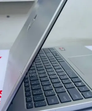 New Laptop HP 8GB AMD Ryzen 5 SSD 512GB