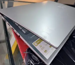 New Laptop Asus 16GB AMD Ryzen 7 SSD 512GB