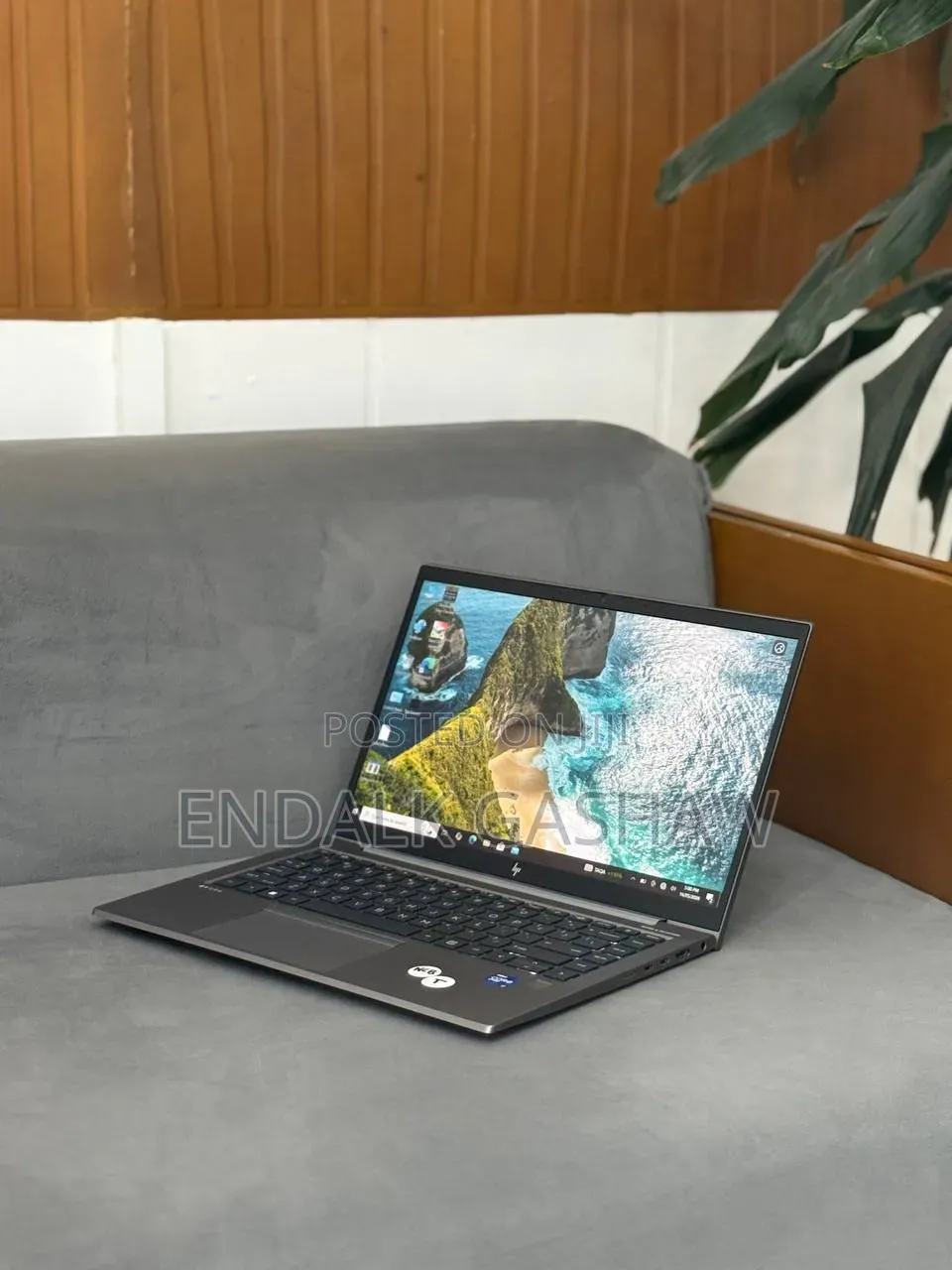 New Laptop HP ZBook Firefly G8 16GB Intel Core i5 SSD 512GB