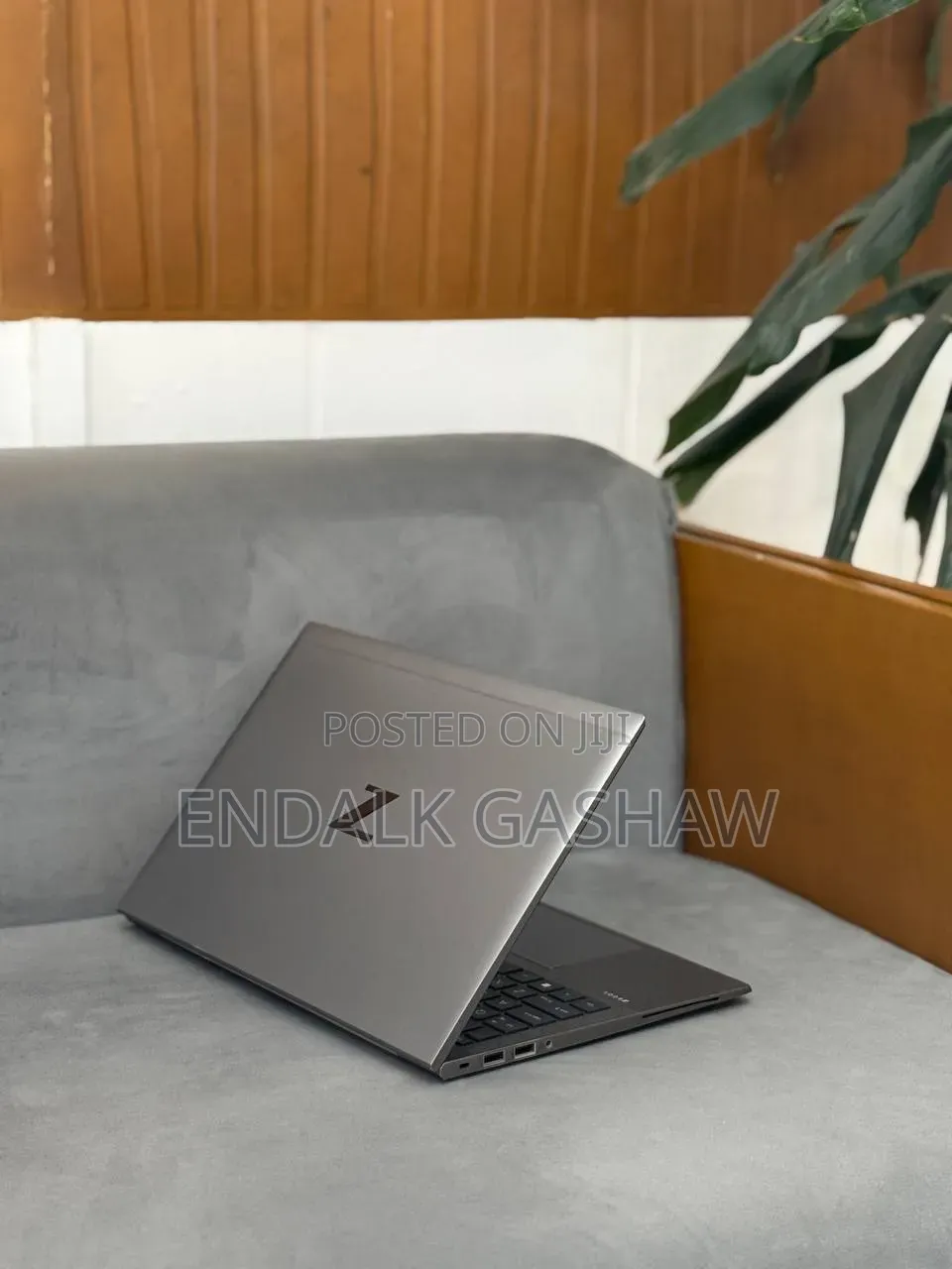 New Laptop HP ZBook Firefly G8 16GB Intel Core i5 SSD 512GB