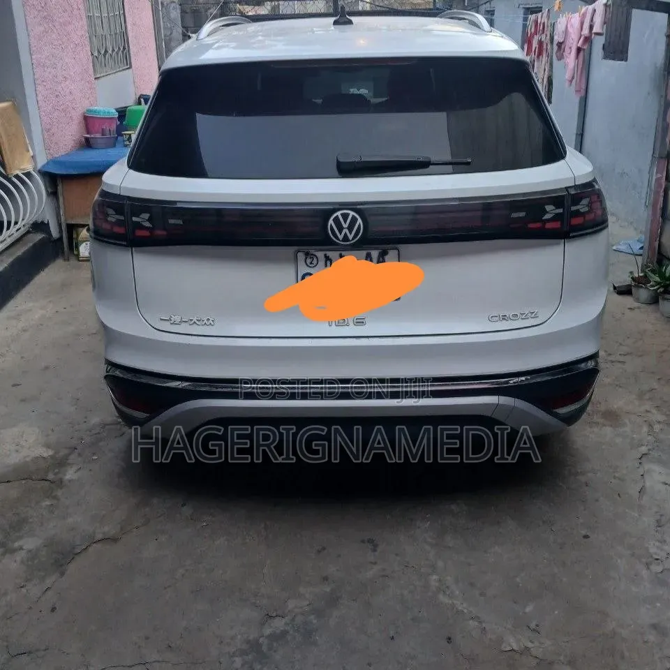 Volkswagen ID.6 2025 Ivory