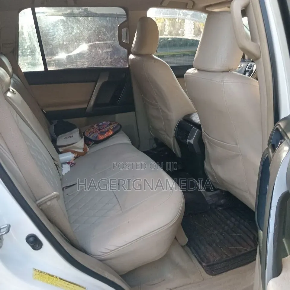 Toyota Land Cruiser Prado 2011 White