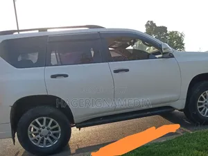 Toyota Land Cruiser Prado 2011 White