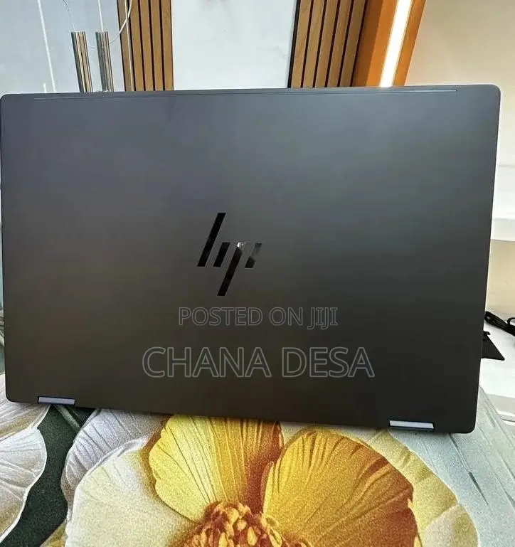 New Laptop HP OmniBook Ultra Flip 14" 16GB Intel Core Ultra 7 SSD 1T