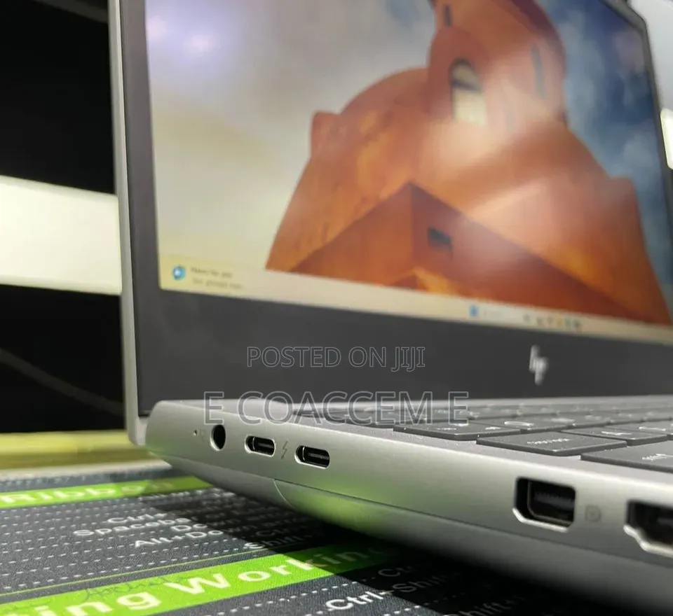 New Laptop HP 32GB Intel Core i9 SSD 512GB