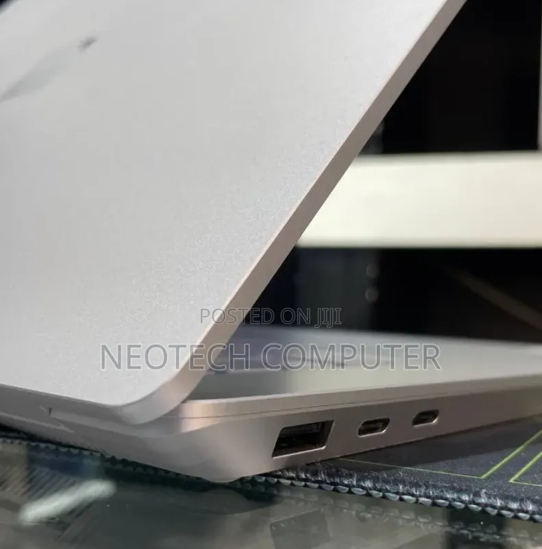 New Laptop Microsoft 16GB Intel Core Ultra 7 SSD 512GB