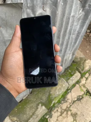 Itel A06 64 GB Blue