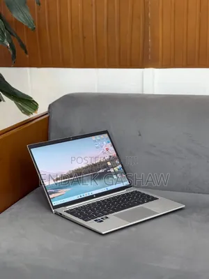 New Laptop HP EliteBook 830 G9 16GB Intel Core i5 SSD 512GB