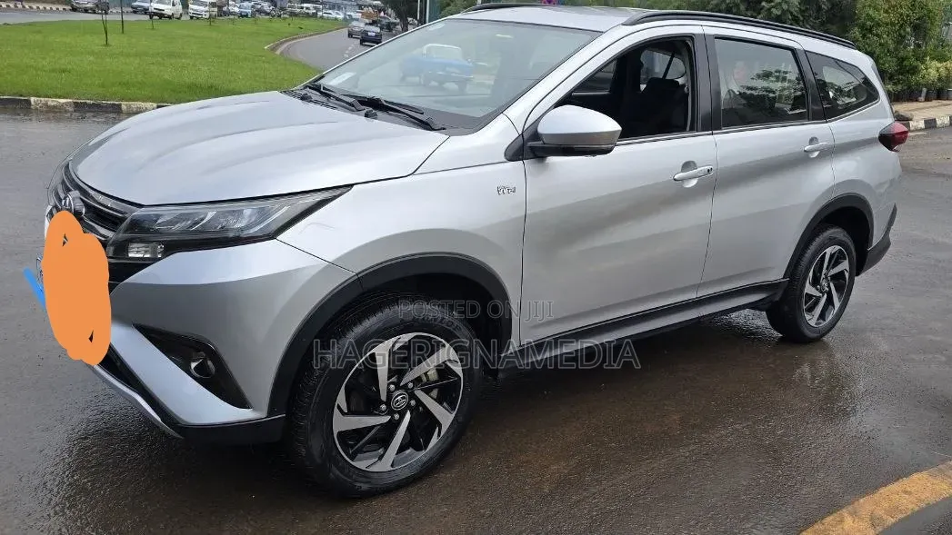 Toyota Rush 2022 Ivory