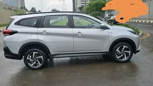 Toyota Rush 2022 Ivory