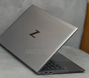 New Laptop HP ZBook Firefly G8 16GB Intel Core i5 SSD 512GB