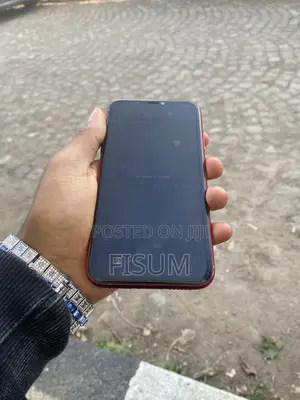 Apple iPhone 11 64 GB Red