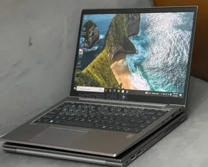 New Laptop HP ZBook Firefly G8 16GB Intel Core i7 SSD 512GB