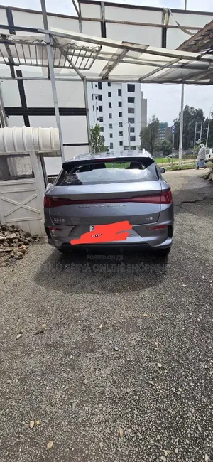 BYD E2 43 kWh 94 hp FWD 2024 Gray