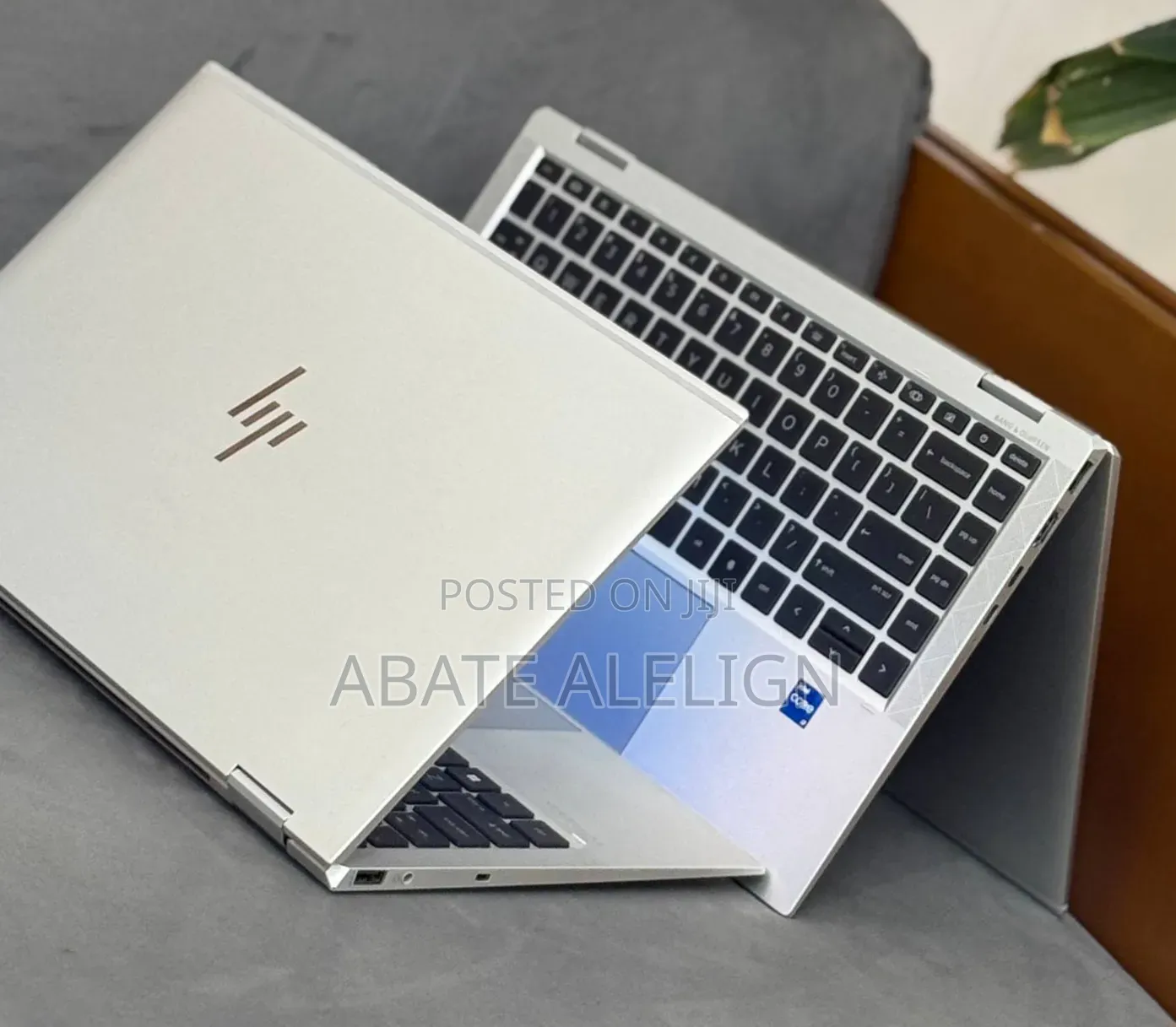 New Laptop HP EliteBook 1040 G8 16GB Intel Core i7 SSD 512GB