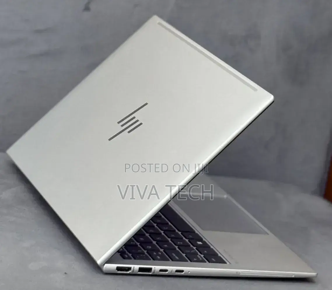 New Laptop HP EliteBook 830 G9 16GB Intel Core i5 SSD 512GB