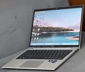 New Laptop HP EliteBook 830 G9 16GB Intel Core i5 SSD 512GB