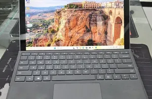 New Laptop Microsoft Surface 16GB Intel Core i7 SSD 512GB