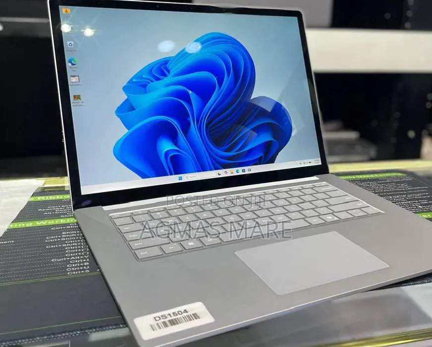 New Laptop Microsoft Surface 16GB Intel Core Ultra 7 SSD 512GB