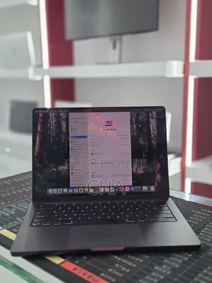 New Laptop Apple MacBook Pro 2023 M3 Pro 18GB Apple M3 Pro SSD 512GB