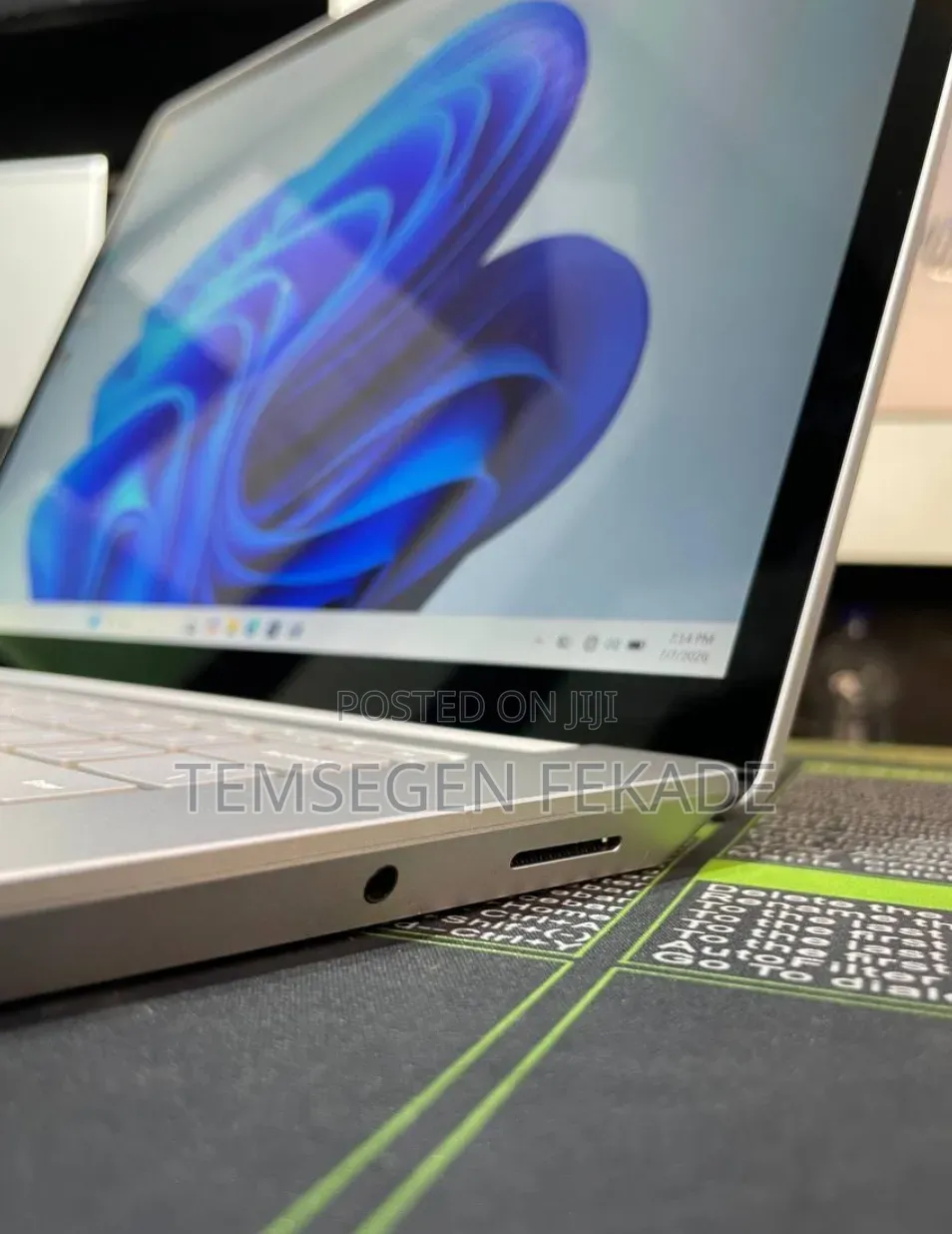 New Laptop Microsoft Surface 16GB Intel Core Ultra 7 SSD 512GB