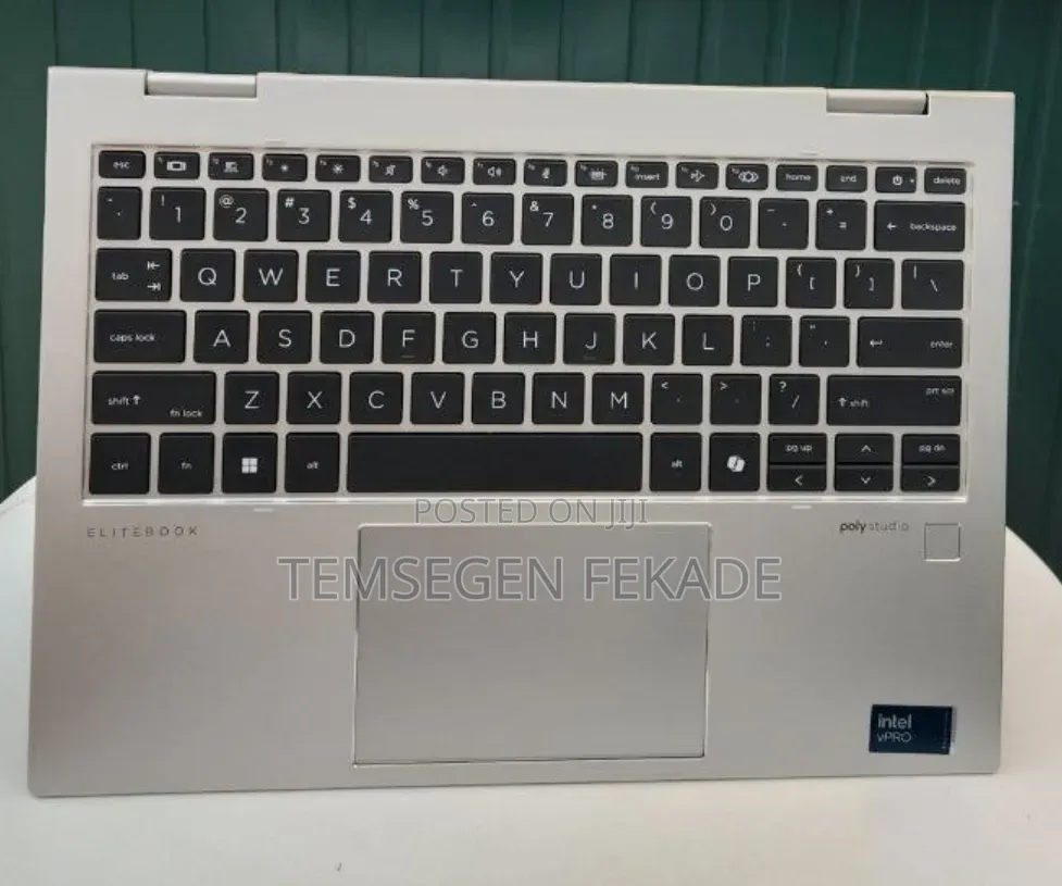 New Laptop HP Elitebook 830 G11 16GB Intel Core Ultra 7 SSD 512GB