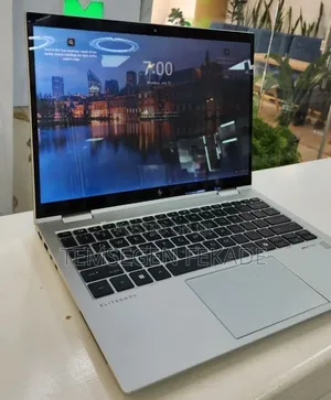 New Laptop HP Elitebook 830 G11 16GB Intel Core Ultra 7 SSD 512GB