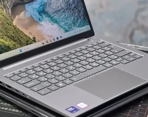 New Laptop Lenovo ThinkBook 13 16GB Intel Core Ultra 7 SSD 512GB