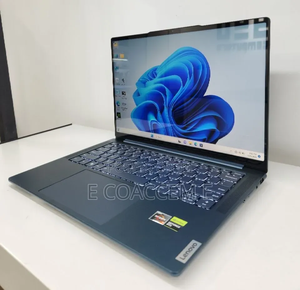 New Laptop Lenovo 16GB AMD Ryzen 7 SSD 512GB