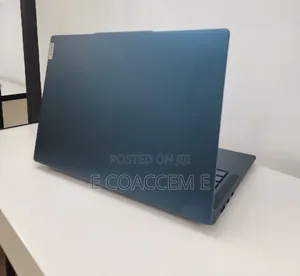 New Laptop Lenovo 16GB AMD Ryzen 7 SSD 512GB