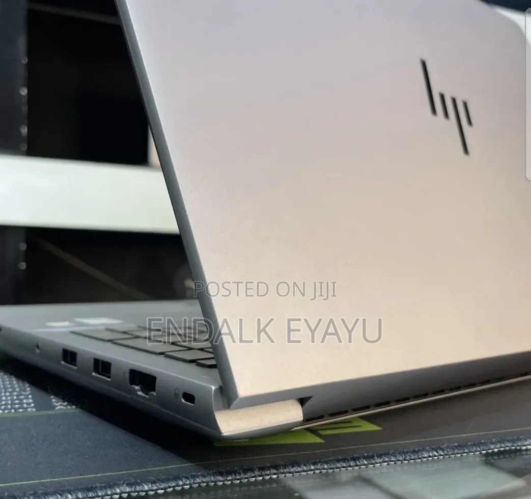 New Laptop HP ZBook Studio 32GB Intel Core i9 SSD 512GB