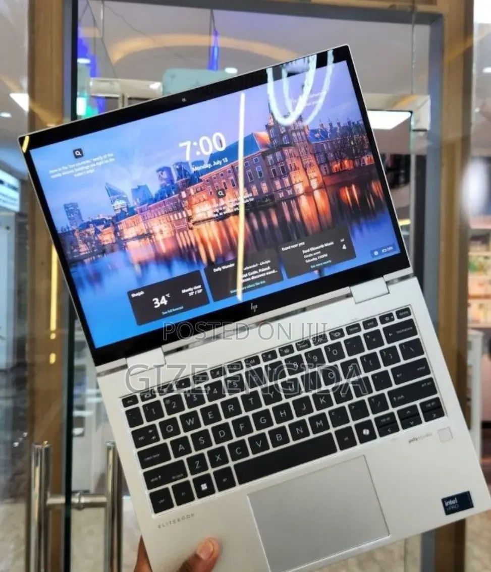 New Laptop HP Elitebook 830 G11 32GB Intel Core Ultra 7 SSD 512GB