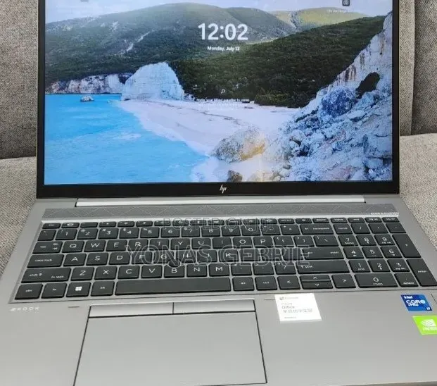 New Laptop HP ZBook 15u 16GB Intel Core i7 SSD 512GB