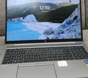 New Laptop HP ZBook 15u 16GB Intel Core i7 SSD 512GB