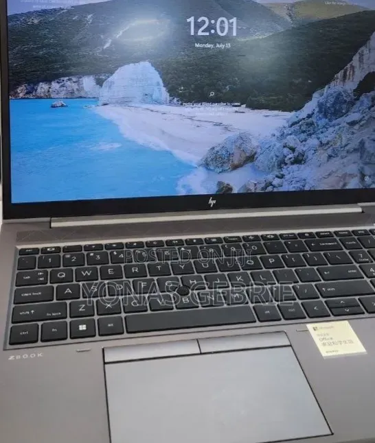 New Laptop HP ZBook 15u 16GB Intel Core i7 SSD 512GB