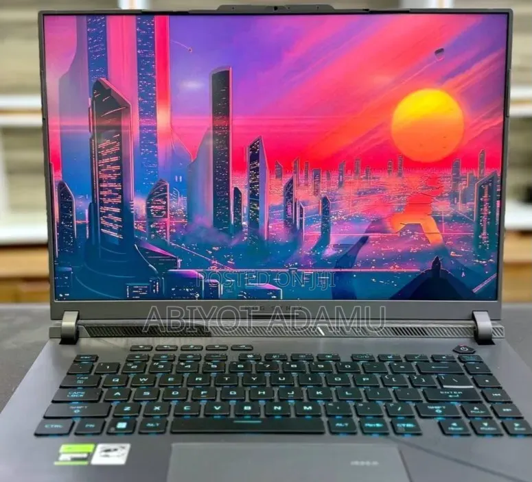 New Laptop Asus ROG Strix G15 16GB Intel Core i9 SSD 1T