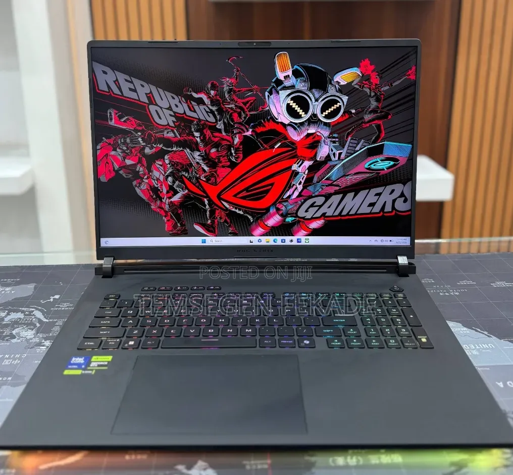 New Laptop Asus ROG Strix G18 32GB Intel Core Ultra 9 SSD 2T