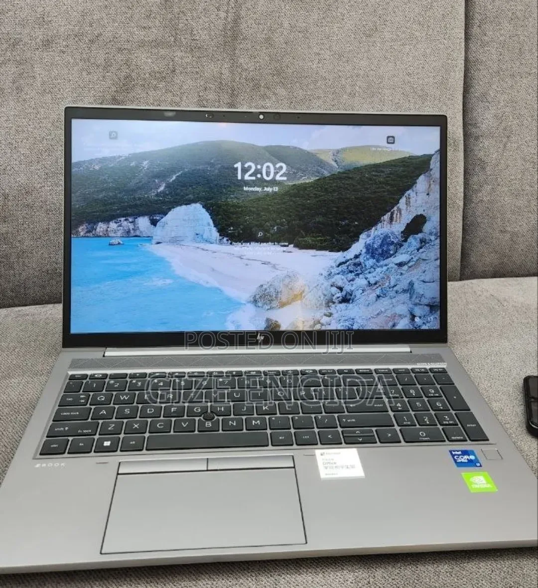 New Laptop HP ZBook Firefly G8 16GB Nvidia SSD 512GB