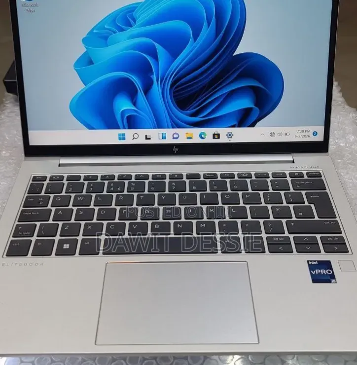 New Laptop HP EliteBook 830 G9 16GB Intel Core i5 SSD 512GB