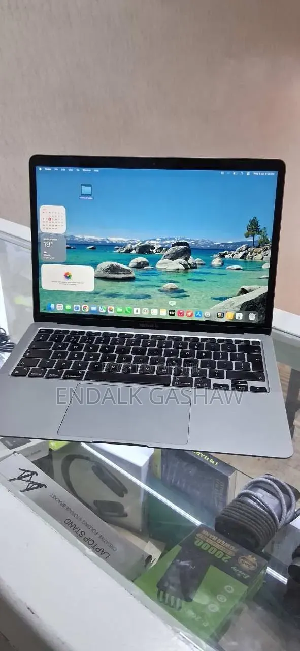 New Laptop Apple MacBook Air 2020 M1 16GB Apple M1 SSD 256GB